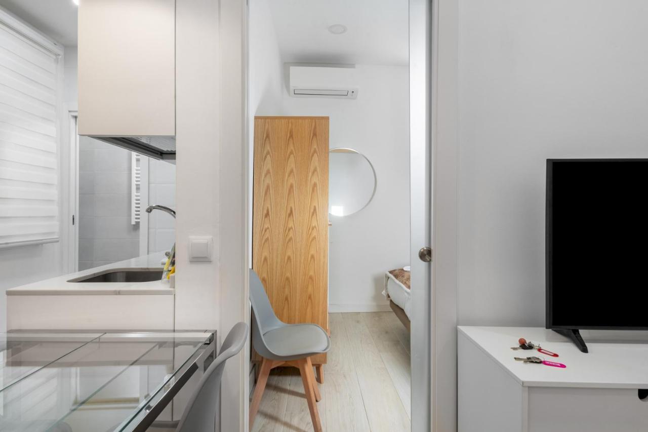 Modern Apartment - 1Bedroom 1Bathroom - Chueca Madrid Buitenkant foto