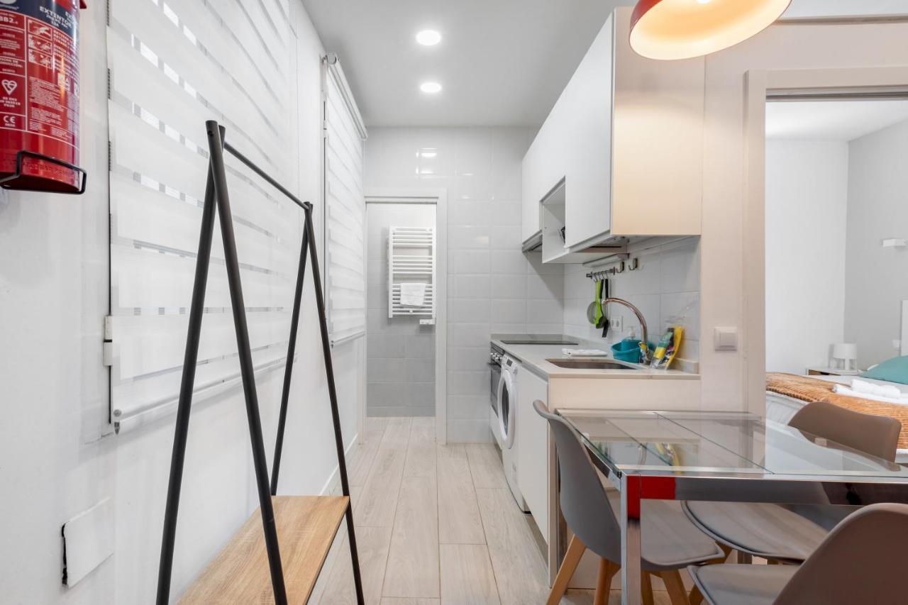Modern Apartment - 1Bedroom 1Bathroom - Chueca Madrid Buitenkant foto